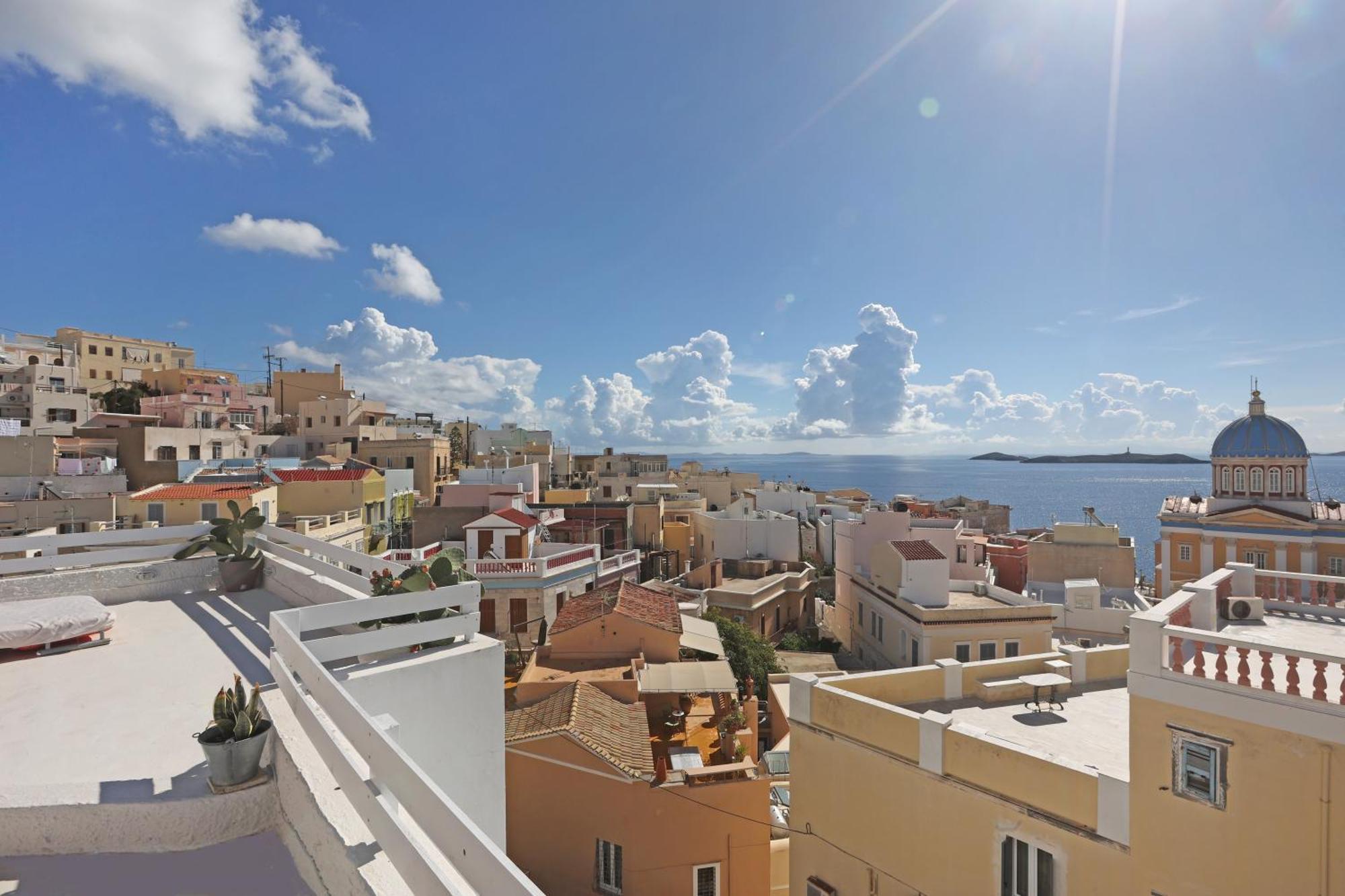 San Nikolas View Guest House Ermoúpoli Eksteriør bilde