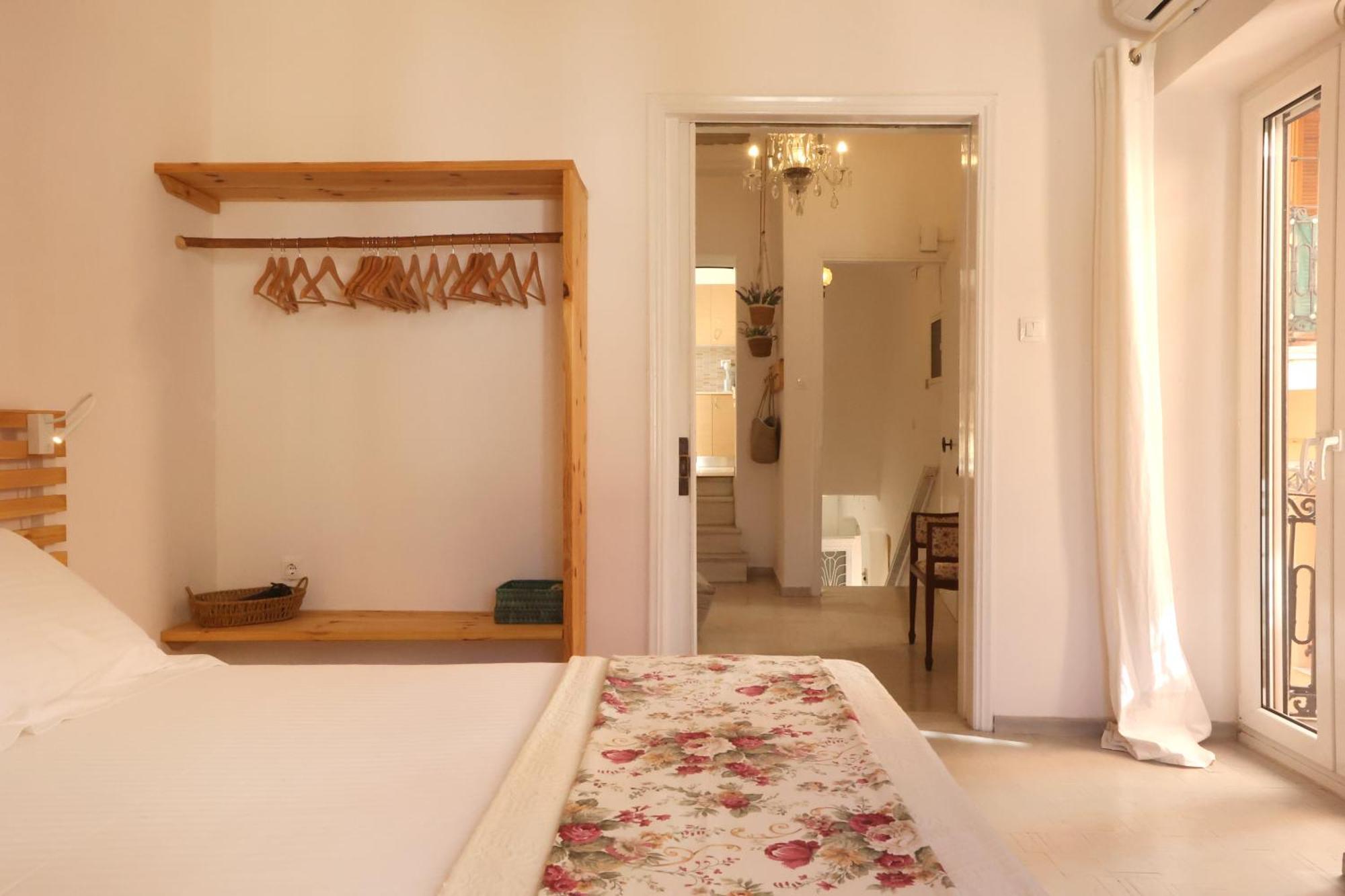 San Nikolas View Guest House Ermoúpoli Eksteriør bilde