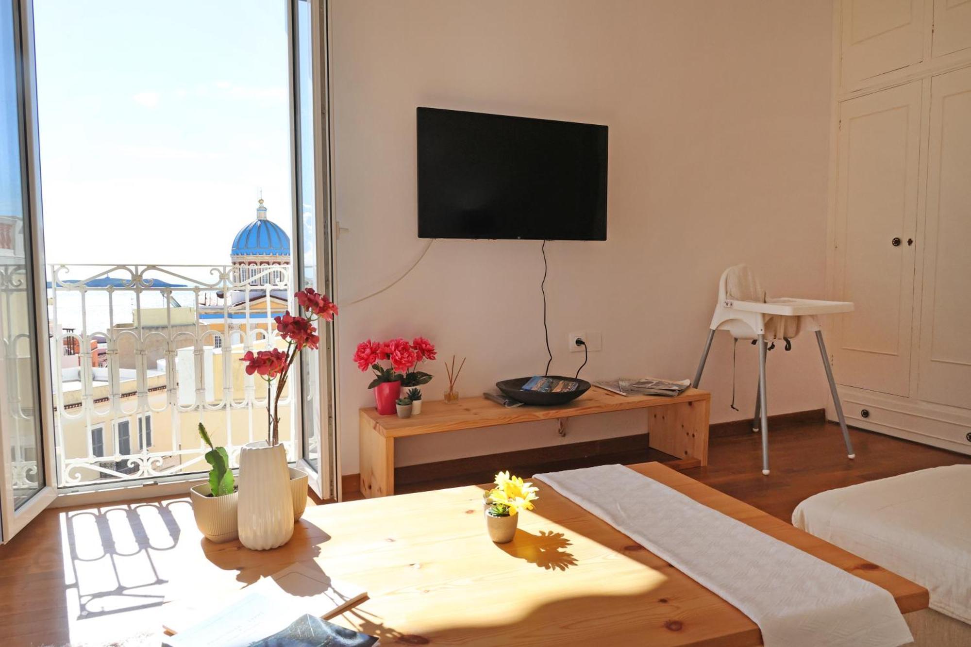San Nikolas View Guest House Ermoúpoli Eksteriør bilde