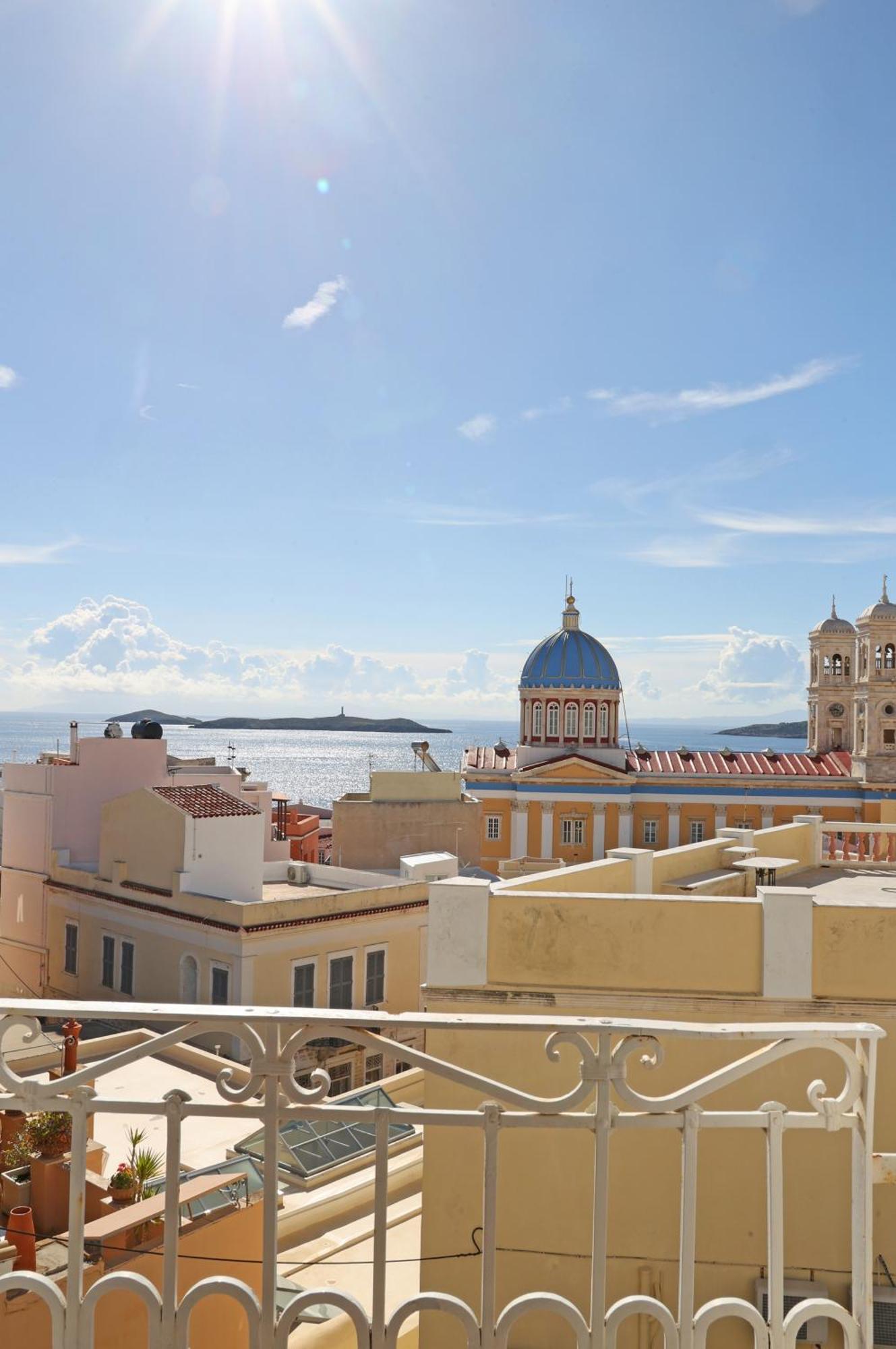 San Nikolas View Guest House Ermoúpoli Eksteriør bilde