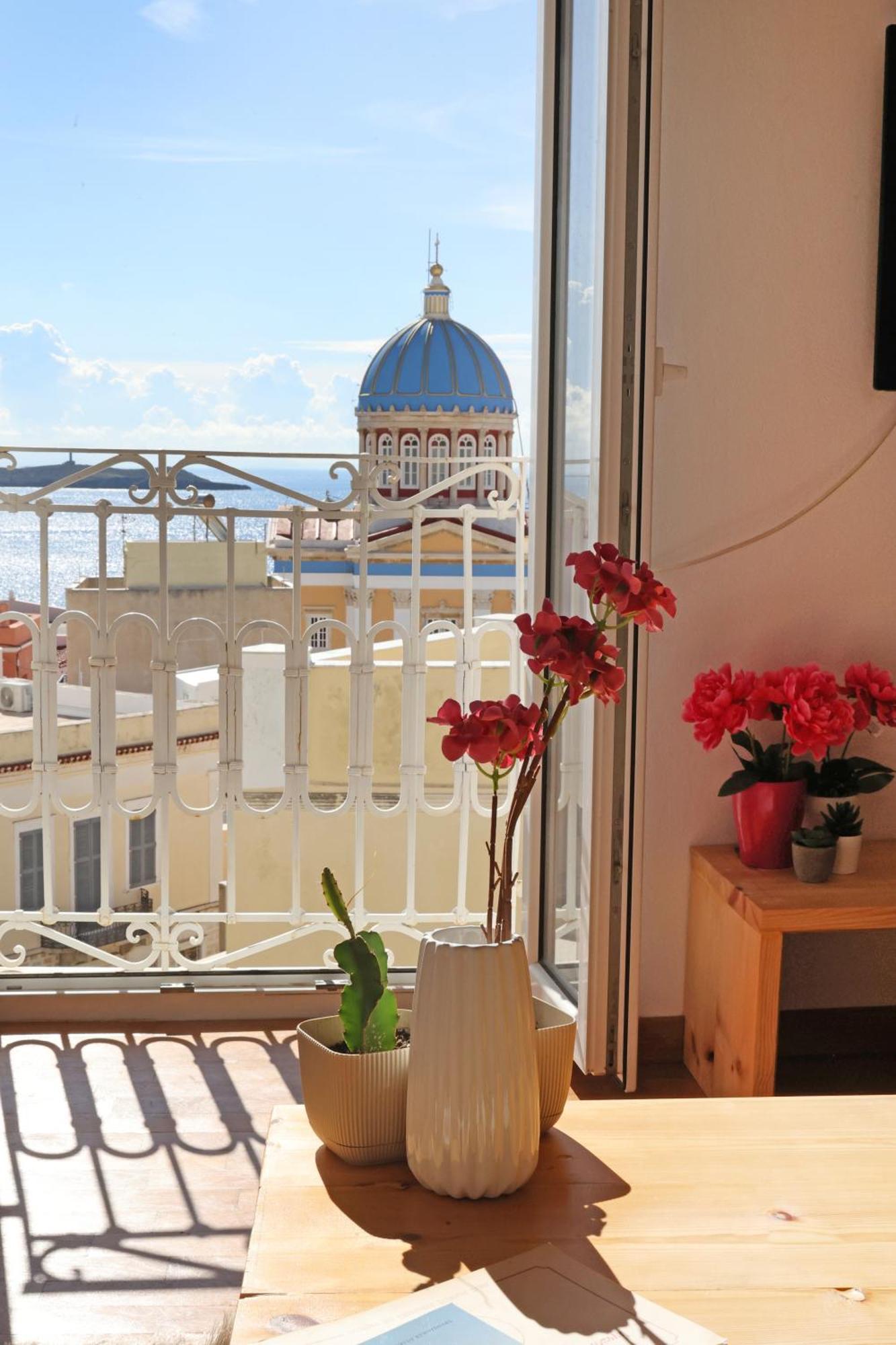 San Nikolas View Guest House Ermoúpoli Eksteriør bilde