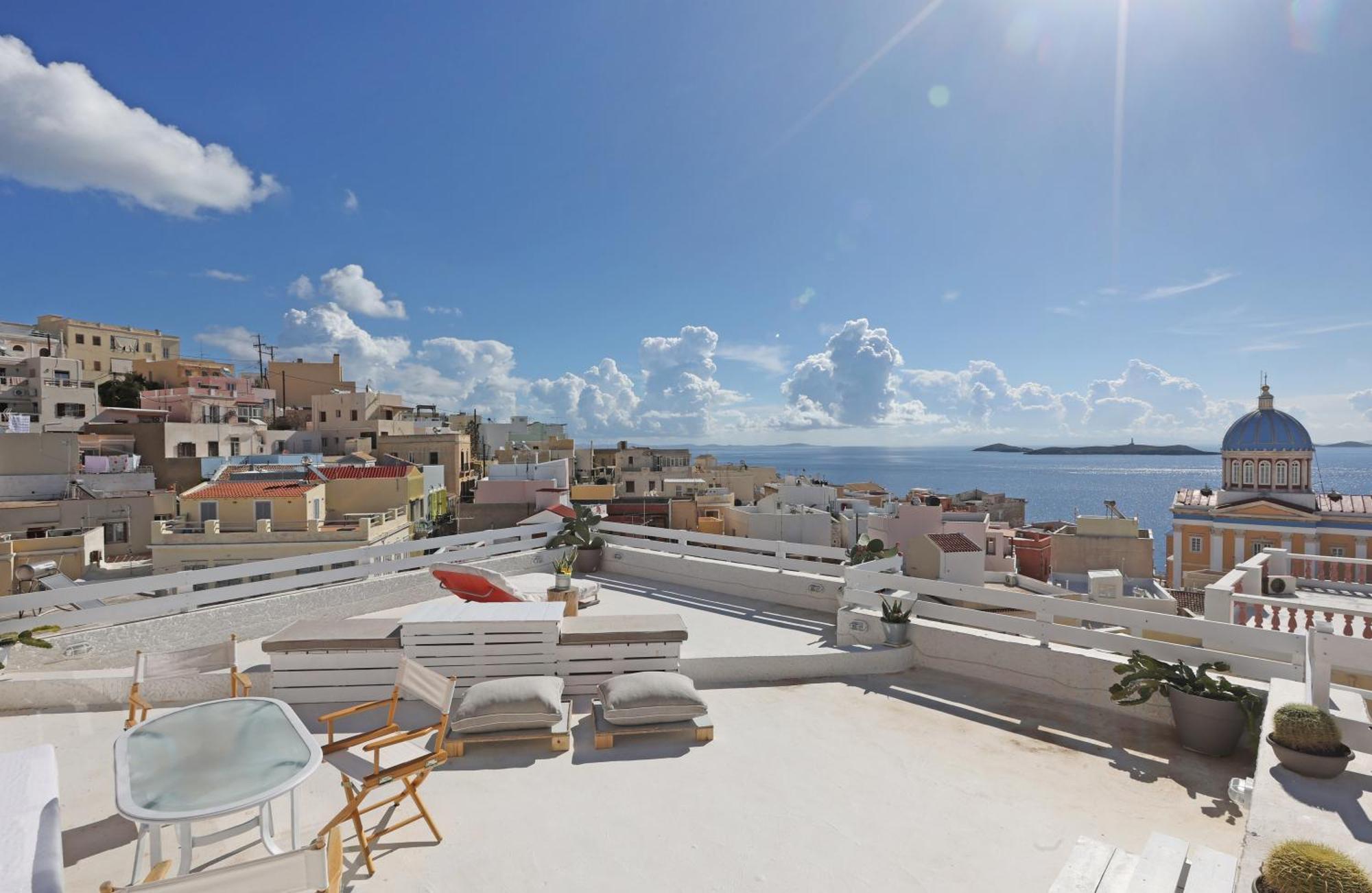 San Nikolas View Guest House Ermoúpoli Eksteriør bilde