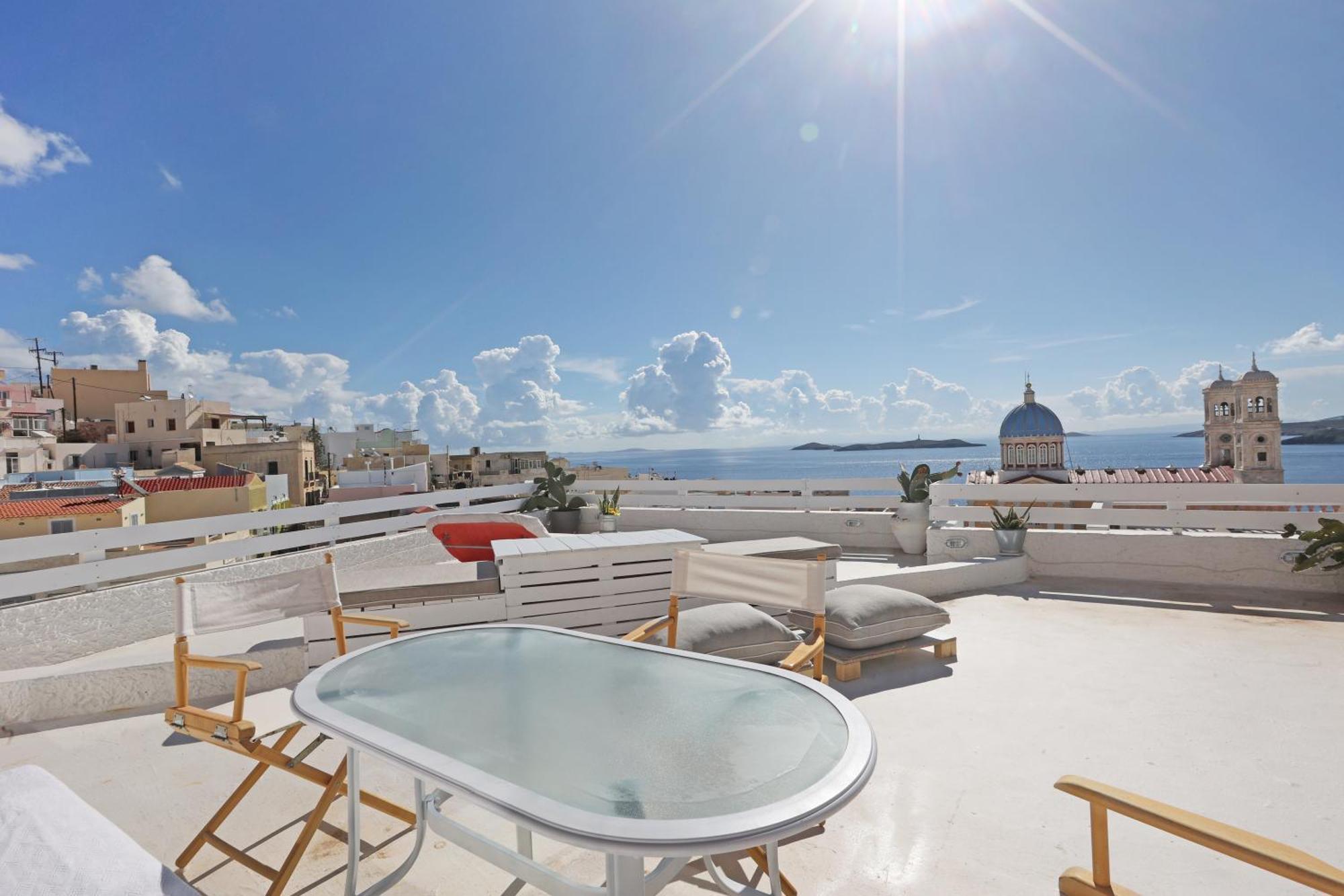San Nikolas View Guest House Ermoúpoli Eksteriør bilde